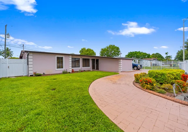Homes for sale in Hialeah, FL | 6160 W 14Th Ave, Hialeah, FL 33012 | MLS# B26046748