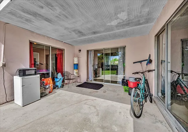 Homes for sale in Lauderdale Lakes, FL | 3560 Nw 34th Wy, Lauderdale Lakes, FL 33309 | MLS# B26046750