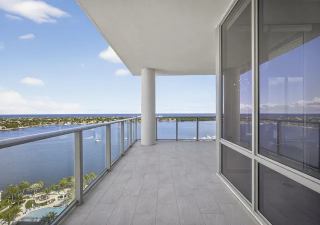Homes for sale in North Palm Beach, FL | 3 Water Club Way, North Palm Beach, FL 33408 | Houzeo