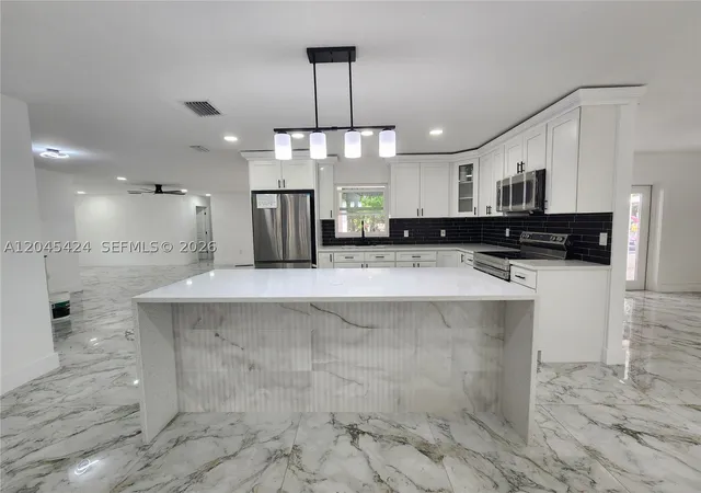 Photo 3 of Single family home for sale at 3133 Washigton Road, Brandon, FL 33594 | MLS# A12045424 | Listing updated on 2026-08-26