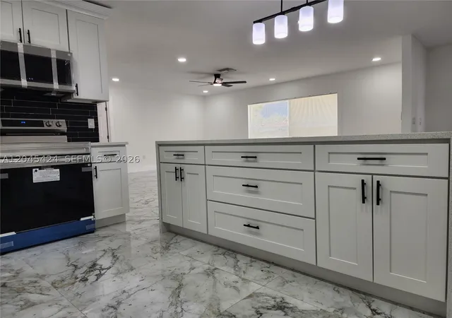 Photo 4 of Single family home for sale at 3133 Washigton Road, Brandon, FL 33594 | MLS# A12045424 | Listing updated on 2026-08-26