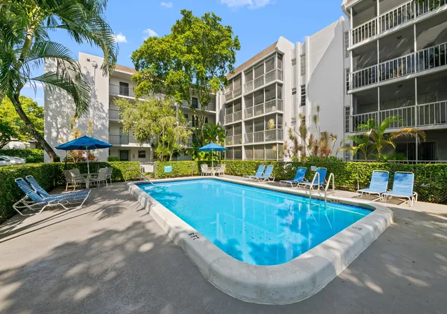Homes for sale in Plantation, FL | 483 N Pine Island Rd #C304, Plantation, FL 33324 | MLS# B26046840