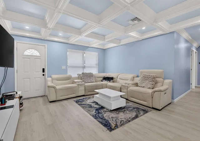 5th image of 2220 N 47Th Ave, Hollywood, FL 33021 | MLS# B26046839