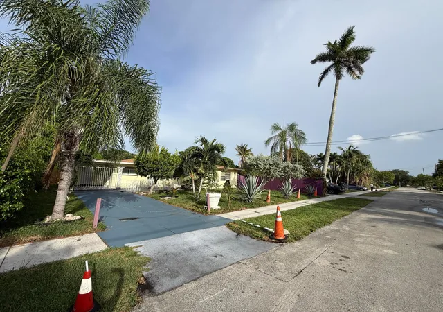 4th image of 124 Nw 45Th Ave, Plantation, FL 33317 | MLS# B26046857