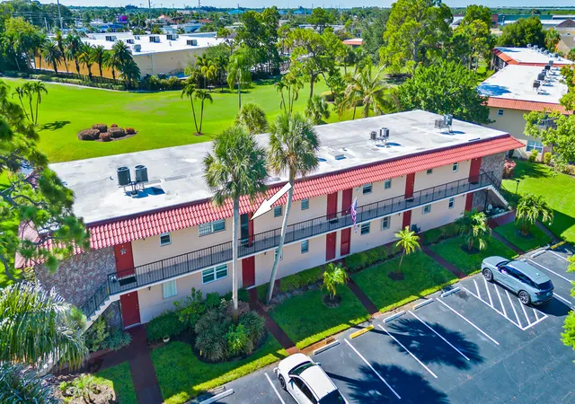 2nd image of 1975 Sw Palm City Rd #G, Stuart, FL 34994 | MLS# B26046861