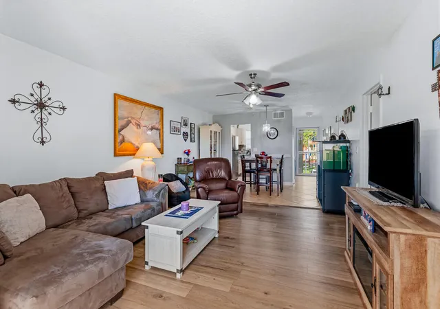 3rd image of 1975 Sw Palm City Rd #G, Stuart, FL 34994 | MLS# B26046861