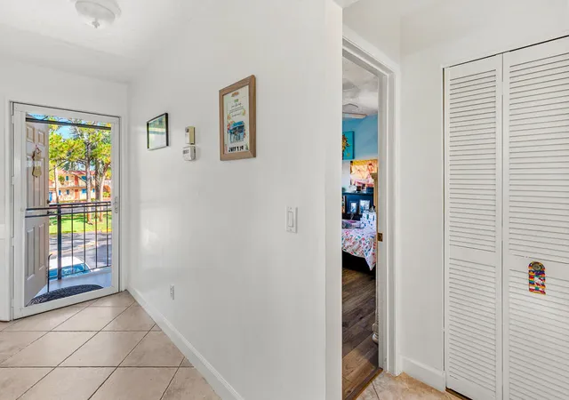 4th image of 1975 Sw Palm City Rd #G, Stuart, FL 34994 | MLS# B26046861