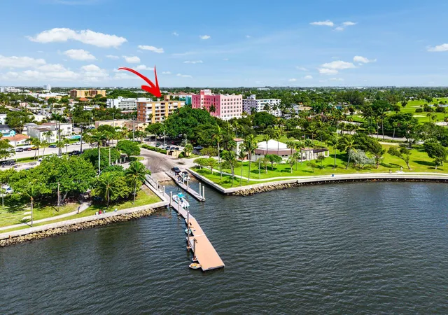 Homes for sale in Lake Worth, FL | 15 S Golfview Rd #206, Lake Worth, FL 33460 | MLS# B26046917