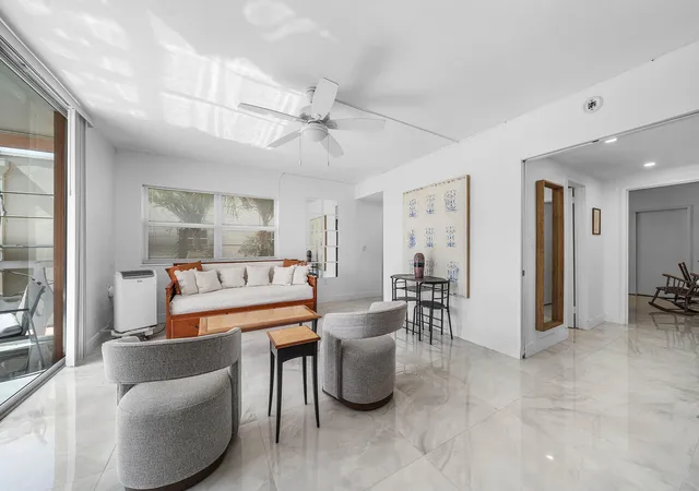 Homes for sale in Lake Worth, FL | 15 S Golfview Rd #206, Lake Worth, FL 33460 | MLS# B26046917