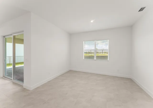 4th image of 14571 Sw Sarilla Blvd, Port St Lucie, FL 34987 | MLS# B26046949
