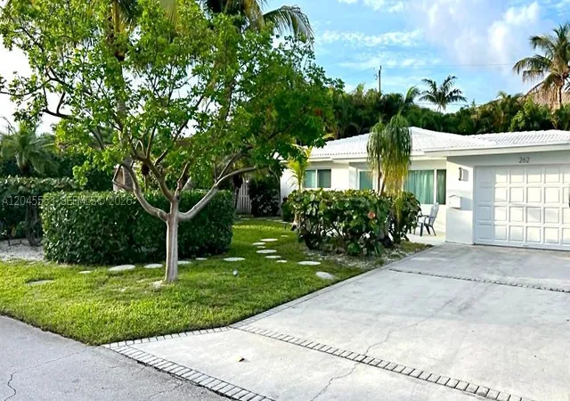 2nd image of 262 Bombay Ave, Lauderdale By The Sea, FL 33308 | MLS# A12045553