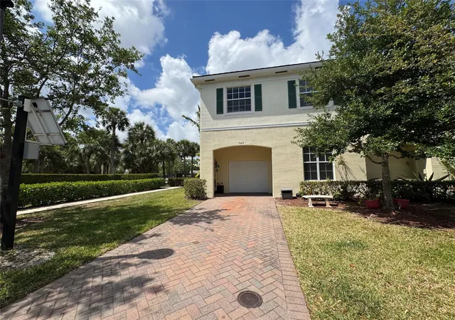 34th image of 749 Sw 3rd Ave, Pompano Beach, FL 33060 | MLS# B26046991