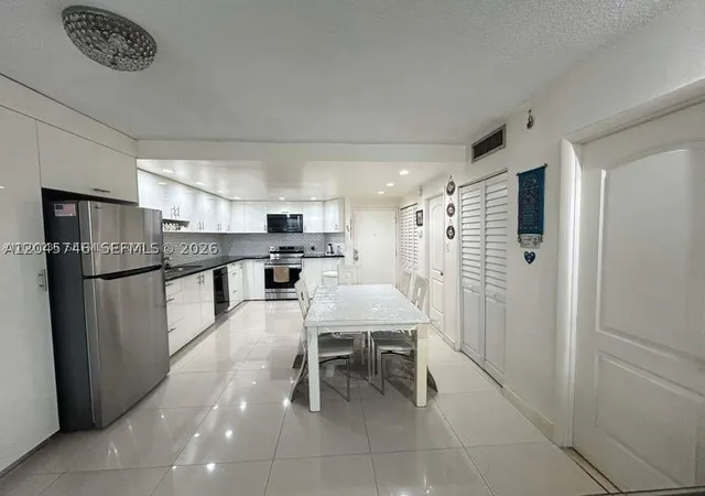 Photo 3 of Condo for sale at 1351 Ne Miami Gardens Dr #511E, Miami, FL 33179 | MLS# A12045746 | Listing updated on 2026-10-02