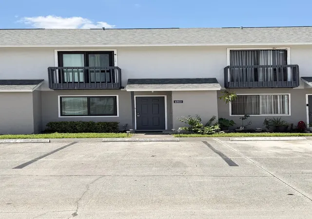Homes for sale in ,, FL | 4803 Pier Dr, ,, FL 33463 | MLS# B26047058