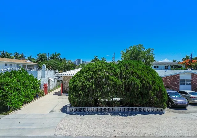 Homes for sale in Hollywood, FL | 1826 Mckinley Street, Hollywood, FL 33020 | MLS# A12045748