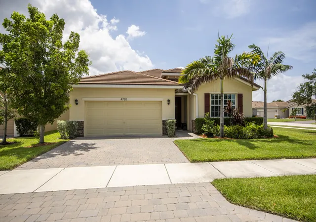 2nd image of 4720 Nw Exchange Ave, Jensen Beach, FL 34957 | MLS# B26047079