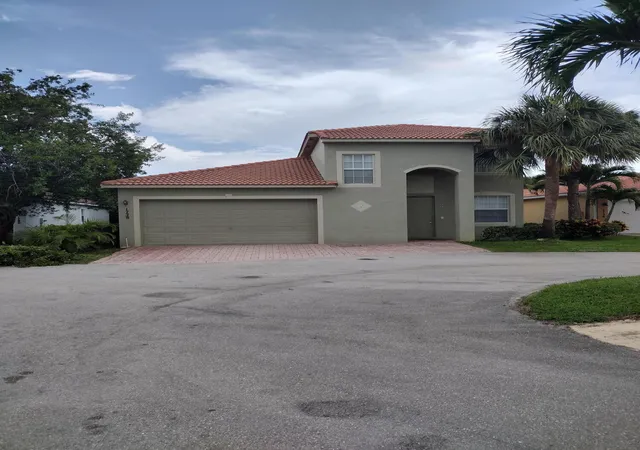 1st image of 1738 Pierside Cir, Wellington, FL 33414 | MLS# B26047093