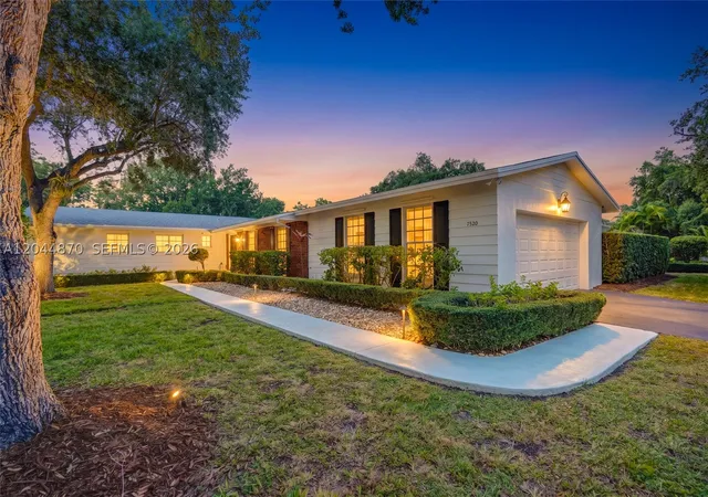 Photo 25 of Sale Pending at 7520 Sw 164Th St, Palmetto Bay, FL 33157 | MLS# A12044870 | Listing updated on 2026-10-08