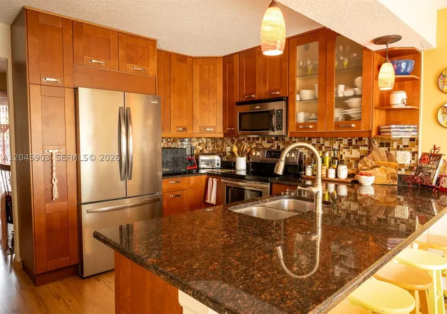 5th image of 1222 Sw 120Th Way #190, Davie, FL 33325 | MLS# A12045903