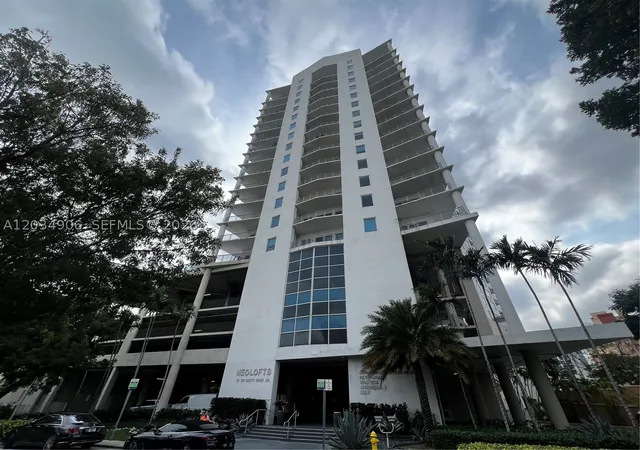 2nd image of 10 Sw South River Dr #812, Miami, FL 33130 | MLS# A12034906