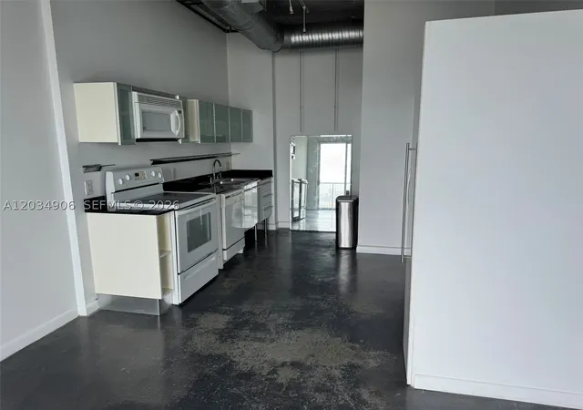 5th image of 10 Sw South River Dr #812, Miami, FL 33130 | MLS# A12034906
