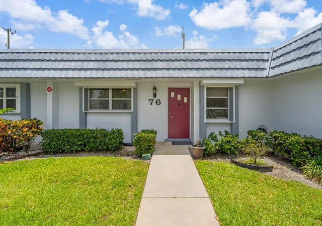 4th image of 2886 Fernley Dr E, West Palm Beach, FL 33415