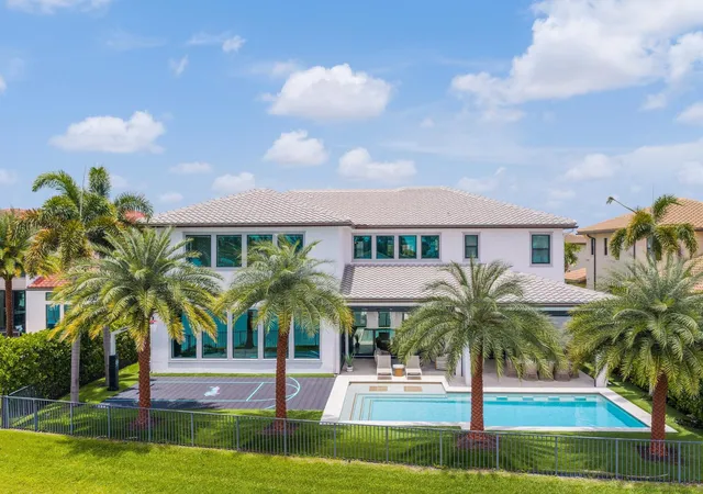 Homes for sale in Parkland, FL | 8785 Parkland Bay Dr, Parkland, FL 33076 | MLS# B26047193
