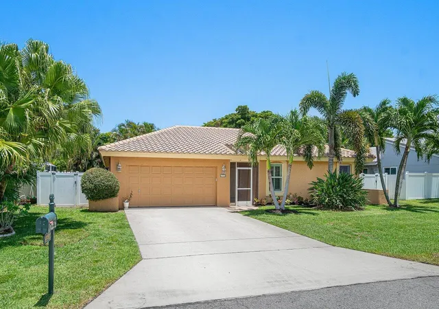 2nd image of 6930 Nw 2nd Ter, Boca Raton, FL 33487 | MLS# B26047198
