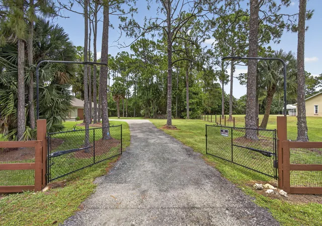 2nd image of 14881 N 68th St St N, Loxahatchee, FL 33470 | MLS# B26047218