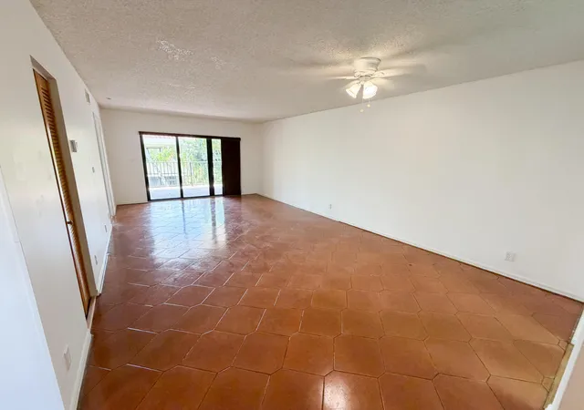 3rd image of 241 Se 11Th Ave, Pompano Beach, FL 33060