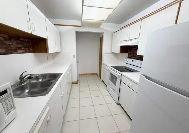 4th image of 241 Se 11Th Ave, Pompano Beach, FL 33060