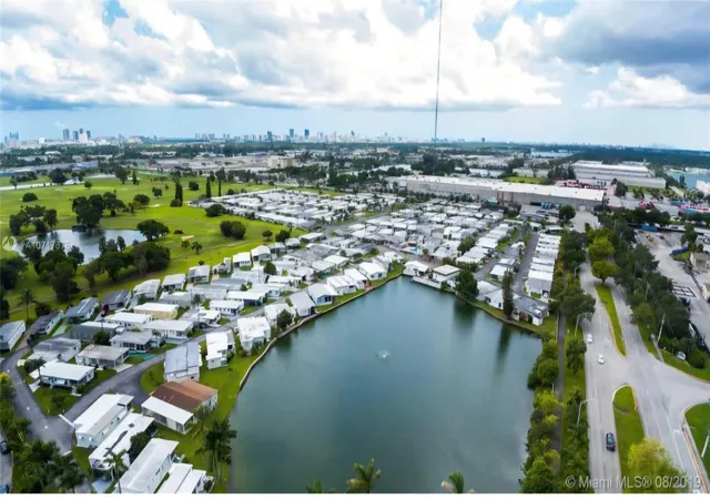 Homes for sale in Hollywood, FL | 3302 Lake St, Hollywood, FL 33021 | MLS# B26047255
