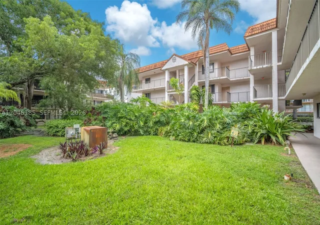1st image of 4720 Sw 62nd Way #103, Davie, FL 33314 | MLS# A12046185