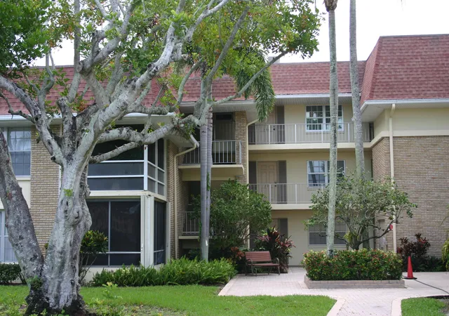 Homes for sale in Palm Beach Gardens, FL | 5570 Tamberlane Cir #130, Palm Beach Gardens, FL 33418 | MLS# B26047303