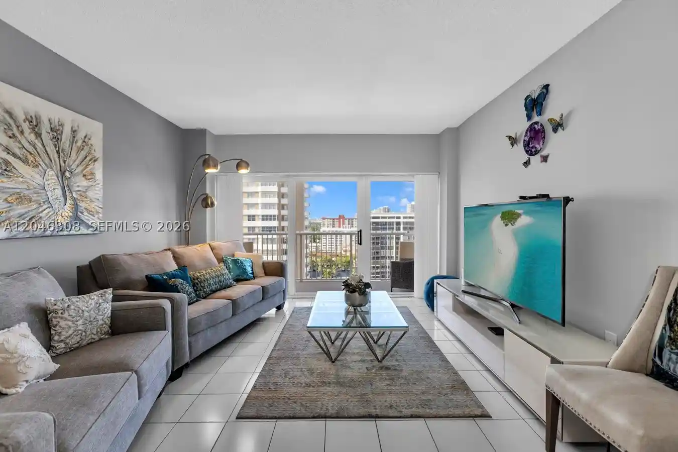 Listing Photo 2 - Condo for sale in 1965 S Ocean Dr located at 1965 S Ocean Dr, Hollywood, FL 33009 - Unit #14C