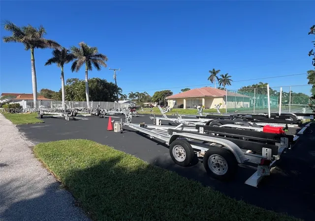2nd image of 689 Ne 6Th Ct, Boynton Beach, FL 33435