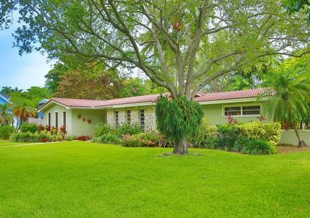 3rd image of 7850 Sw 160Th St, Palmetto Bay, FL 33157 | MLS# B26047405