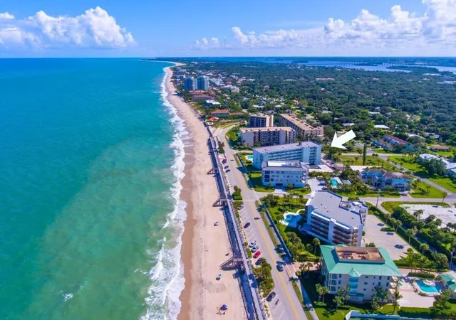 Homes for sale in Vero Beach, FL | 4049 Ocean Dr #505, Vero Beach, FL 32963 | MLS# B26047425