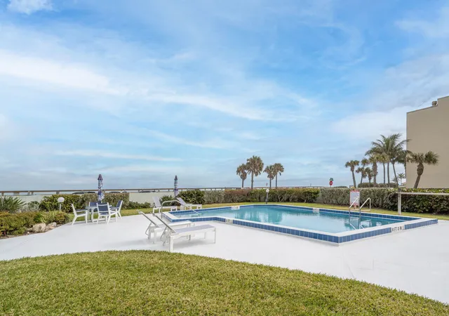 Homes for sale in Vero Beach, FL | 4049 Ocean Drive, Vero Beach, FL 32963 | Houzeo