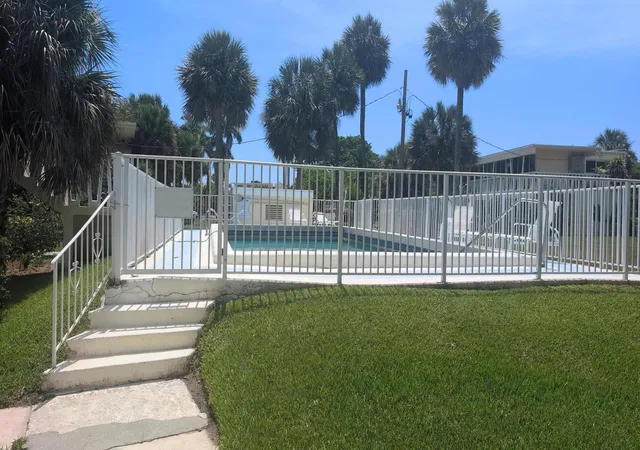 Homes for sale in Lighthouse Point, FL | 2755 Ne 28th Ave #F1, Lighthouse Point, FL 33064 | MLS# B26047439