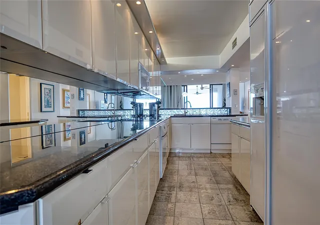 5th image of 520 N Ocean Blvd, Pompano Beach, FL 33062