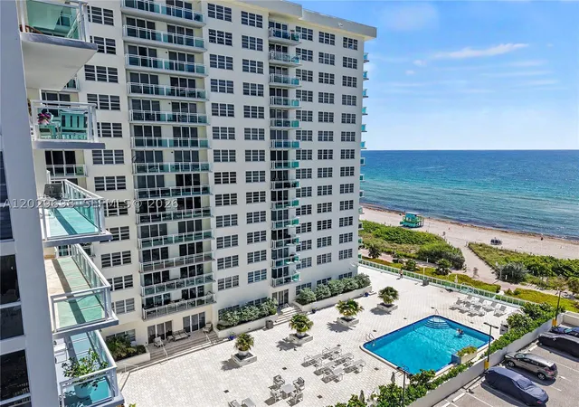 Photo 4 of Condo for sale at 6917 Collins Ave #605, Miami Beach, FL 33141 | MLS# A12029698 | Listing updated on 2026-10-08