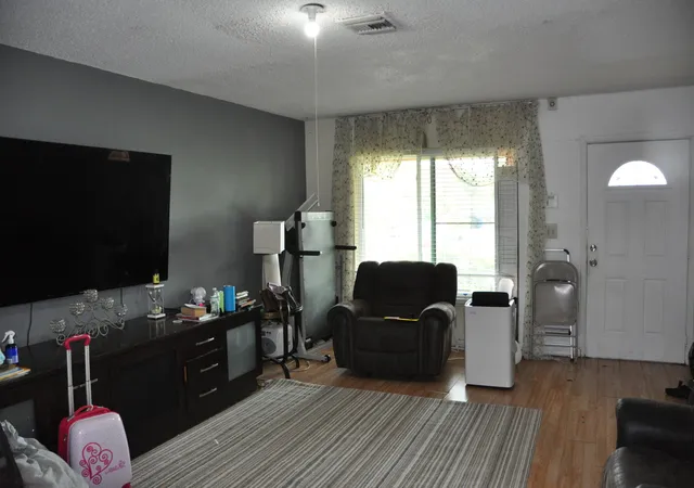 5th image of 1906 Sw 87Th Ave, North Lauderdale, FL 33068 | MLS# B26047474