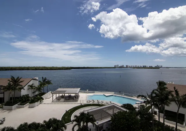 3rd image of 100 Lakeshore Dr #458, North Palm Beach, FL 33408 | MLS# B26047504