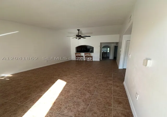 Homes for sale in Homestead, FL | 2920 Se 12th Rd #203-30, Homestead, FL 33035 | MLS# A12041862