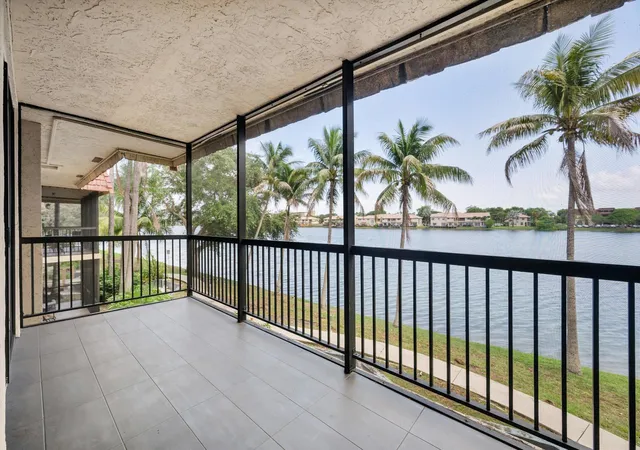 Homes for sale in Miami, FL | 740 Ne 199th St #205g, Miami, FL 33179 | MLS# B26047518