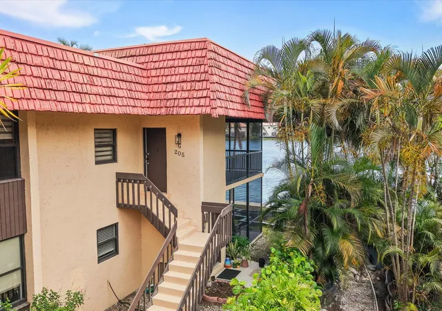 Homes for sale in Miami, FL | 740 Ne 199Th St #205g, Miami, FL 33179 | MLS# B26047518