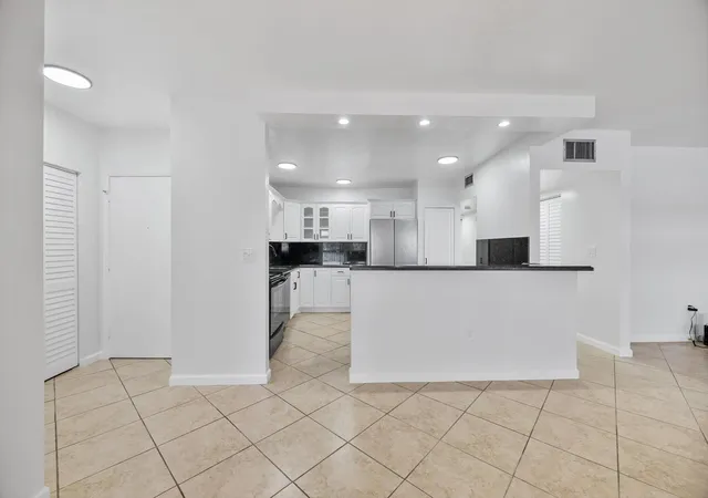 Homes for sale in Miami, FL | 740 Ne 199Th St #205g, Miami, FL 33179 | MLS# B26047518