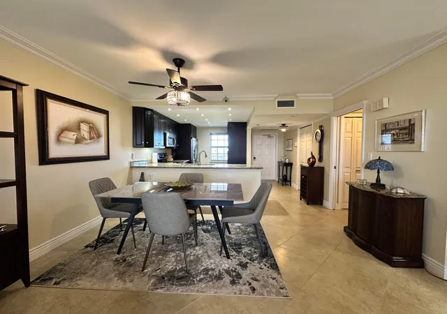 2nd image of 3507 Oaks Wy #905, Pompano Beach, FL 33069 | MLS# B26047596
