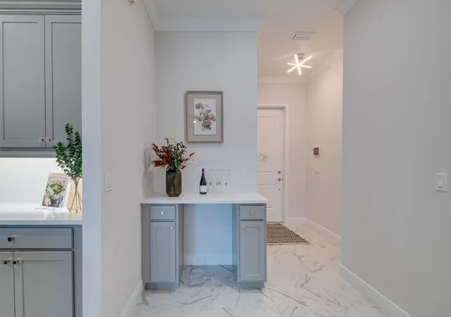Homes for sale in Vero Beach, FL | 1805 Bridgepointe Cir #2, Vero Beach, FL 32967 | MLS# B26047598